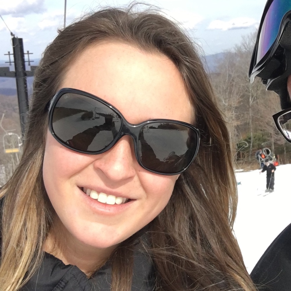 Meet your Posher, Danielle